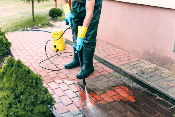 Best Spring Cleaning  in Douglass, KS